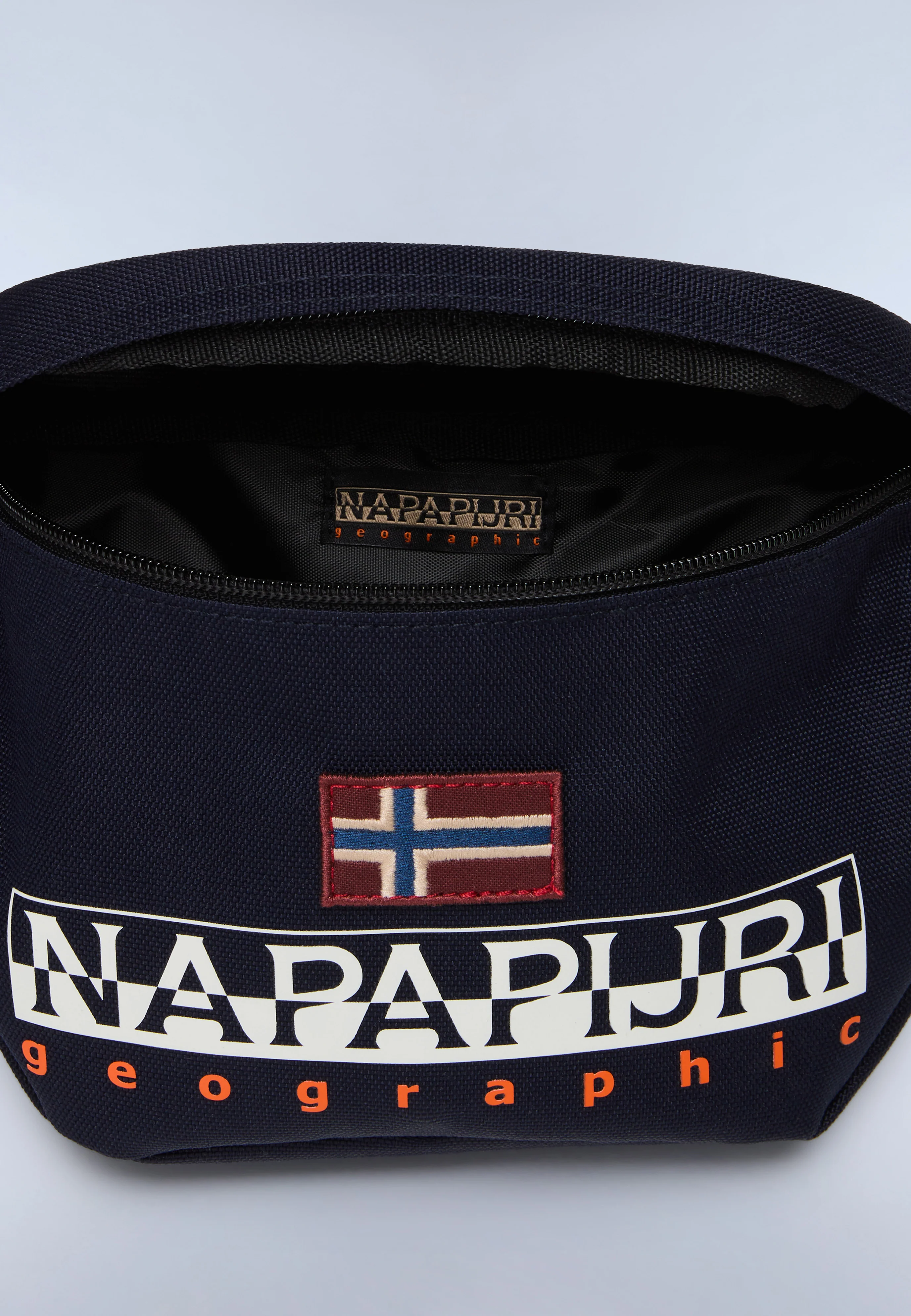 Hering Waist Bag - 2 Lt - Image 6
